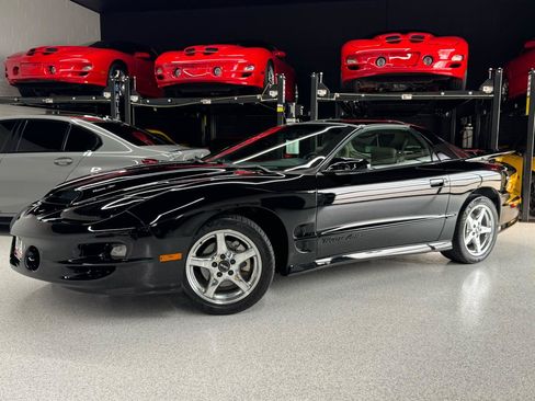 Used 1999 Pontiac Firebird Formula RWD image 4