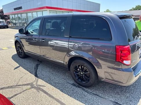 Used 2020 Dodge Grand Caravan GT FWD image 6