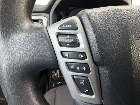 Used 2019 Nissan Titan SV AWD/4WD image 22