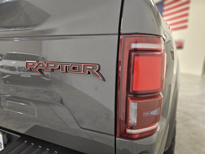 Used 2018 Ford F150 Raptor w/ Equipment Group 802A Luxury AWD/4WD image 27