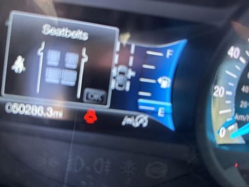 Used 2024 Ford Edge SEL image 3