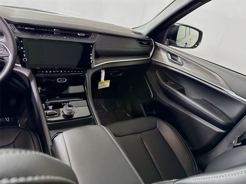 New 2026 Jeep Grand Cherokee Limited AWD/4WD image 18