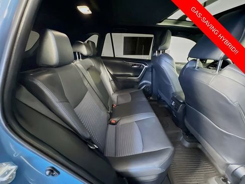Used 2022 Toyota RAV4 XSE AWD/4WD image 27
