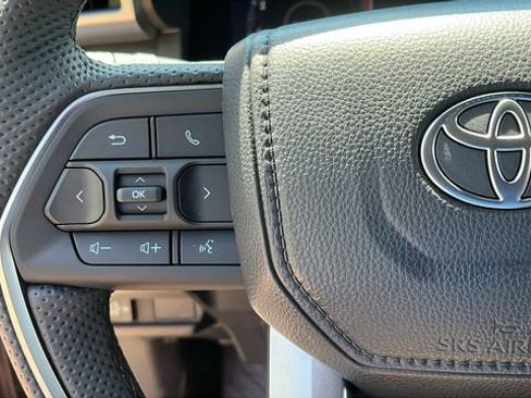 New 2026 Toyota Tacoma TRD Off-Road AWD/4WD image 9