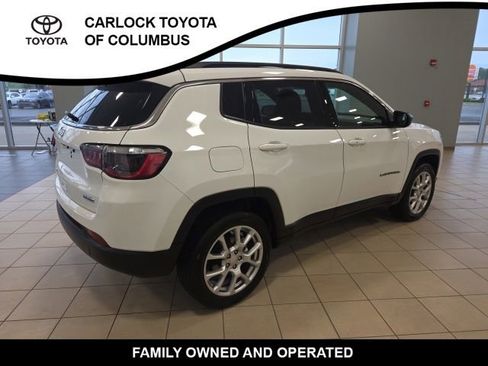 Used 2023 Jeep Compass Latitude AWD/4WD image 6