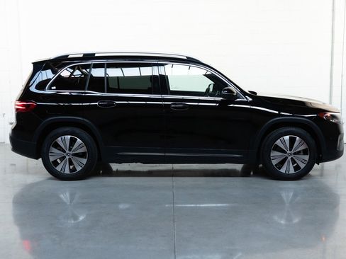 Used 2024 Mercedes-Benz EQB 300 Base image 8