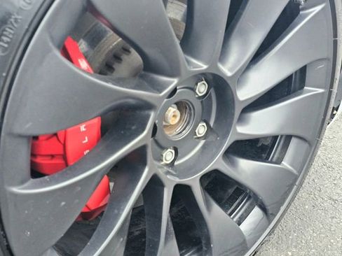 Used 2022 Tesla Model 3 Performance image 7