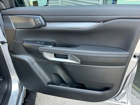 Used 2024 Ford Ranger Lariat w/ FX4 Off-Road Package image 48