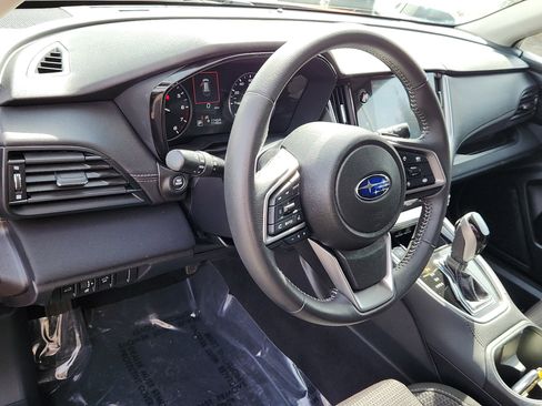 Used 2025 Subaru Outback Premium image 11
