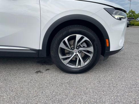 Used 2023 Buick Envision Essence AWD/4WD image 31