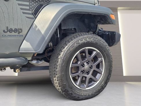 Used 2020 Jeep Gladiator Sport w/ Quick Order Package 24S AWD/4WD image 11