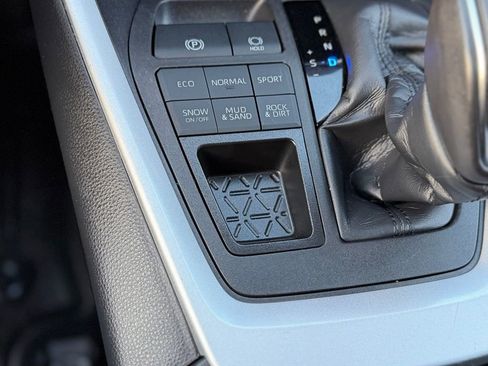 Used 2024 Toyota RAV4 LE image 18