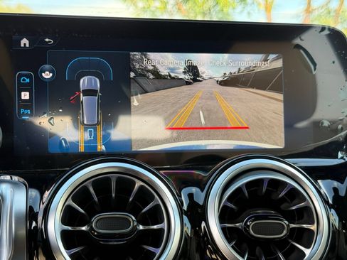 New 2026 Mercedes-Benz GLB 250 image 25