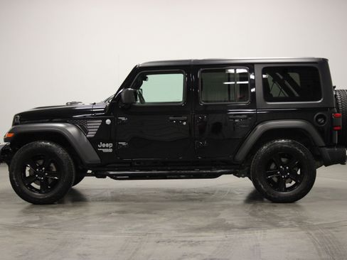 Used 2021 Jeep Wrangler Unlimited Sport AWD/4WD image 5