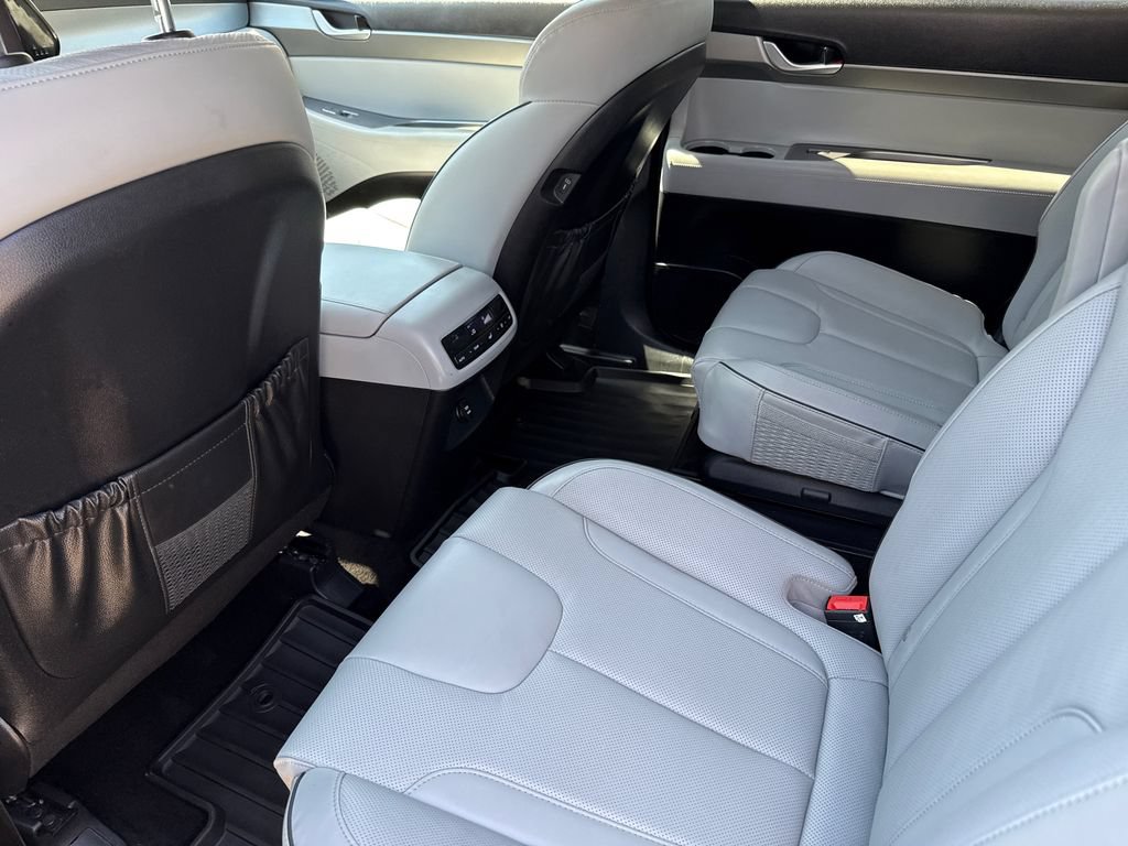 Used 2024 Hyundai Palisade SEL FWD image 17