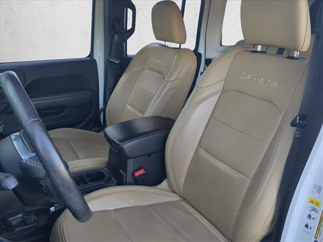 Used 2019 Jeep Wrangler Unlimited Sahara AWD/4WD image 16