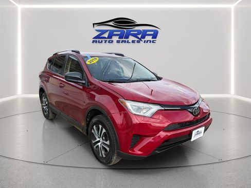 Used 2018 Toyota RAV4 LE w/ All Weather Liner Package image 9