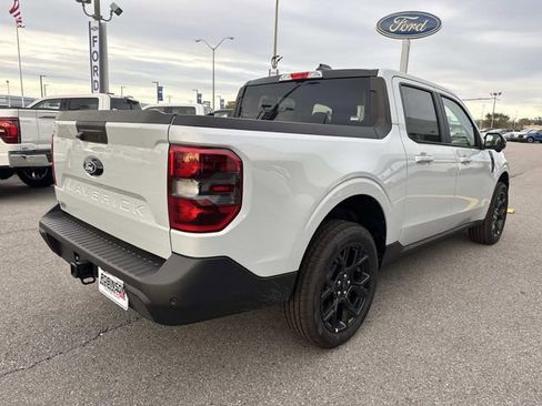 New 2026 Ford Maverick Lariat w/ Black Appearance Package image 5