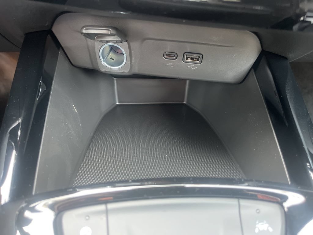 New 2026 Chevrolet Trax RS FWD image 25