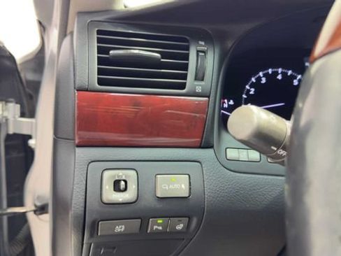 Used 2007 Lexus LS 460 RWD image 31