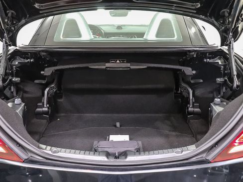 Used 2020 Mercedes-Benz SLC 300 image 25