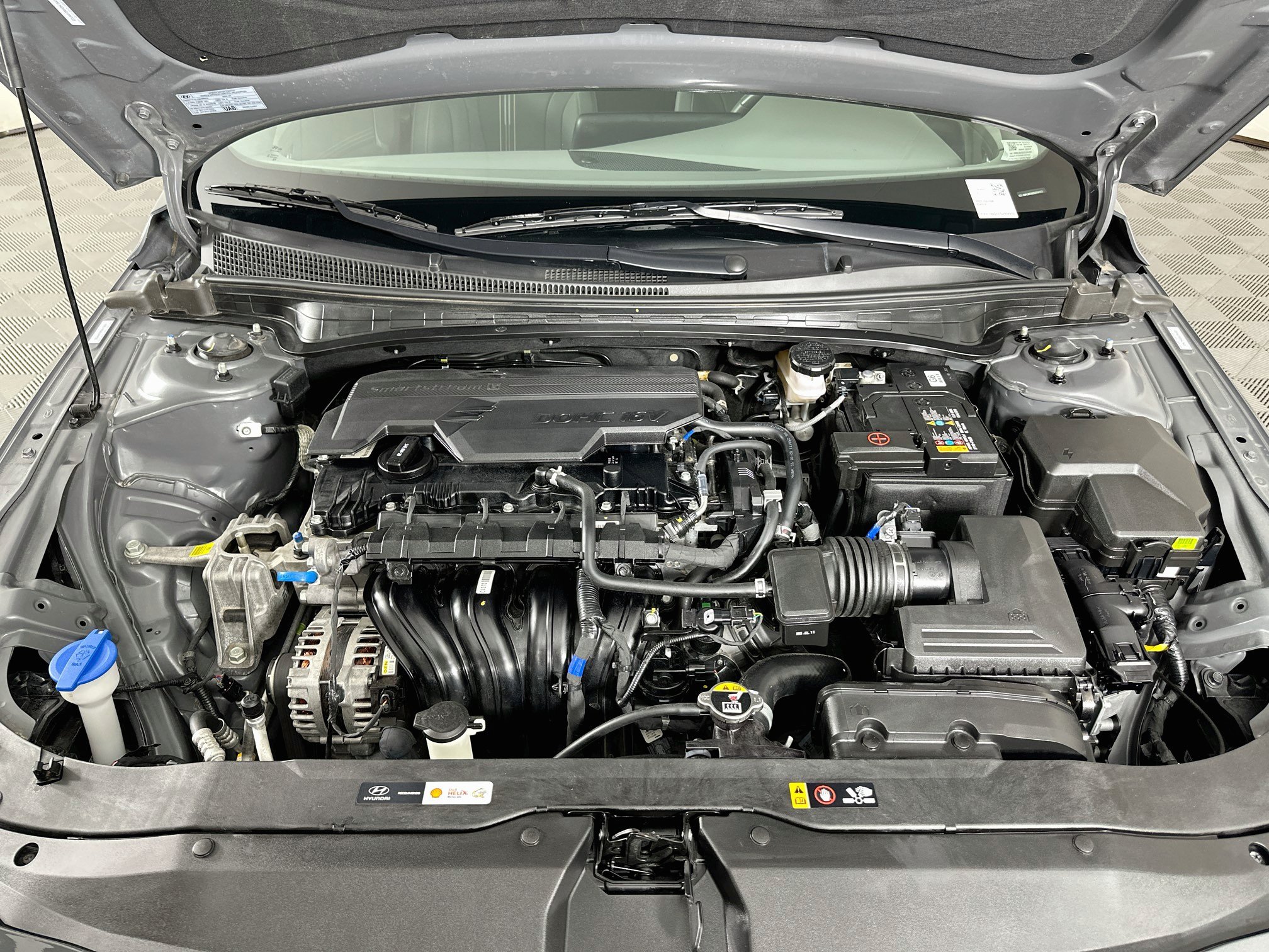 Used 2025 Hyundai Elantra Sport FWD image 31