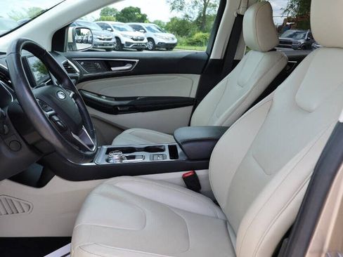 Used 2021 Ford Edge Titanium w/ Equipment Group 301A AWD/4WD image 13