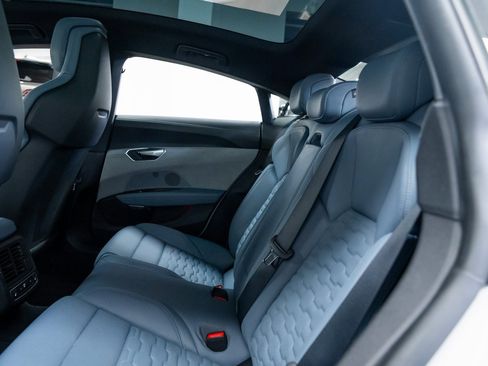 Used 2022 Audi e-tron GT Prestige w/ Prestige Package image 20