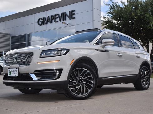Used 2020 Lincoln Nautilus Reserve w/ Equipment Group 201A AWD/4WD image 2
