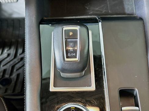 Used 2024 Mitsubishi Outlander SE image 24