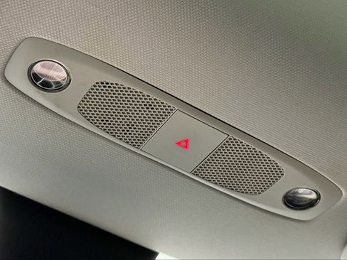 Used 2022 Tesla Model Y Performance image 45