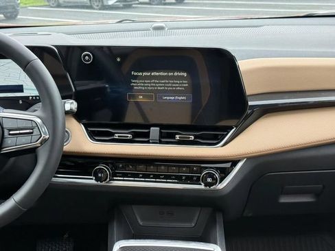 New 2026 Chevrolet Equinox ACTIV w/ Convenience Package III FWD image 11