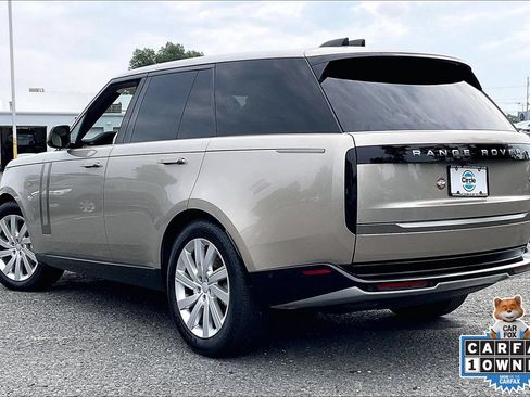 Used 2023 Land Rover Range Rover SE AWD/4WD image 11