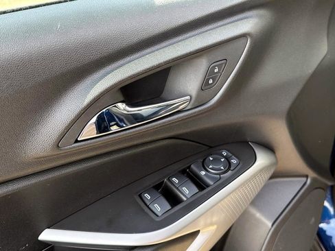 Certified 2024 Chevrolet Trax LS w/ LS Convenience Package image 13