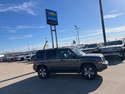 Used 2016 Jeep Patriot High Altitude image 7