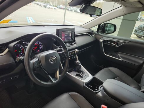 Certified 2022 Toyota RAV4 XLE Premium image 12