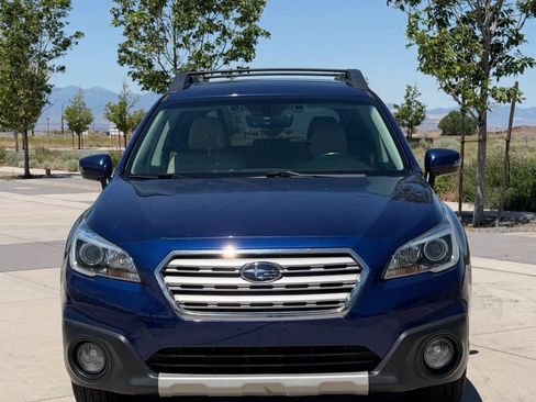 Used 2017 Subaru Outback 3.6R Limited AWD/4WD image 2