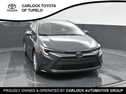 Used 2025 Toyota Corolla LE image 6