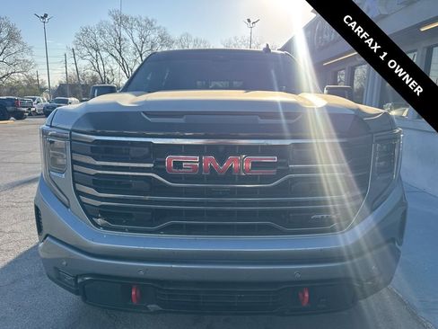Used 2025 GMC Sierra 1500 AT4 w/ Technology Package image 3