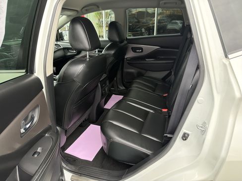 Used 2023 Nissan Murano SV w/ SV Midnight Edition Package AWD/4WD image 5