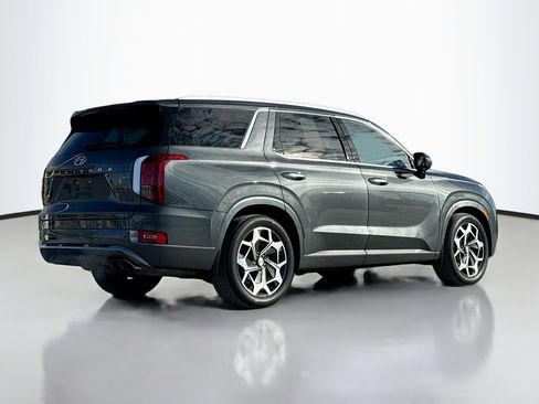 Used 2022 Hyundai Palisade Calligraphy image 2