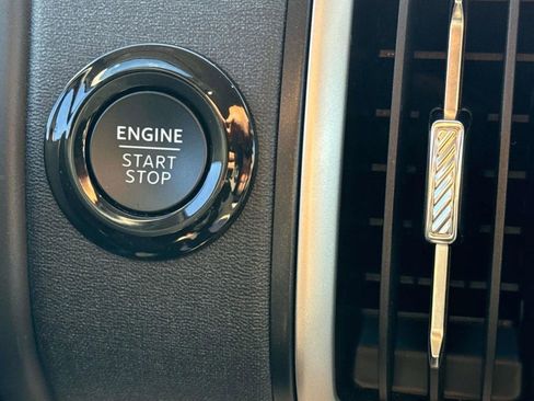 Certified 2025 Ford Expedition Active image 24