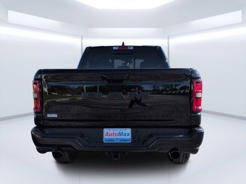 Used 2025 RAM 1500 Big Horn AWD/4WD image 4
