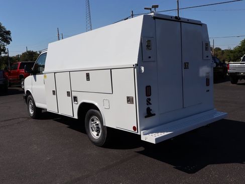 New 2025 Chevrolet Express 3500 w/ Power Convenience Package image 31