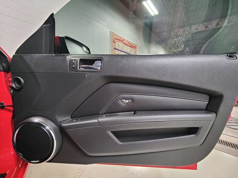 Used 2014 Ford Mustang GT Premium RWD image 13
