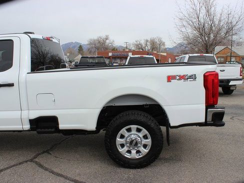 Used 2023 Ford F350 XLT w/ FX4 Off-Road Package image 22