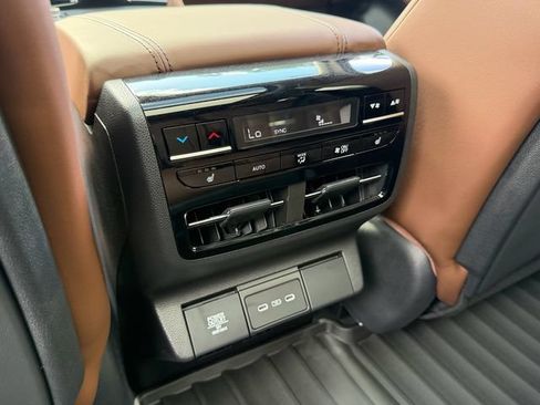 New 2026 Acura MDX w/ Advance Package AWD/4WD image 12