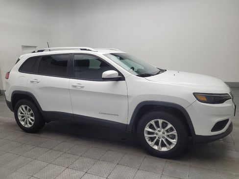 Used 2020 Jeep Cherokee Latitude w/ Cold Weather Group image 11