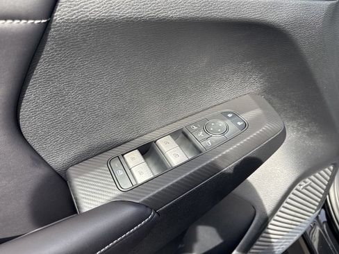 New 2026 Mitsubishi Outlander LE FWD image 14