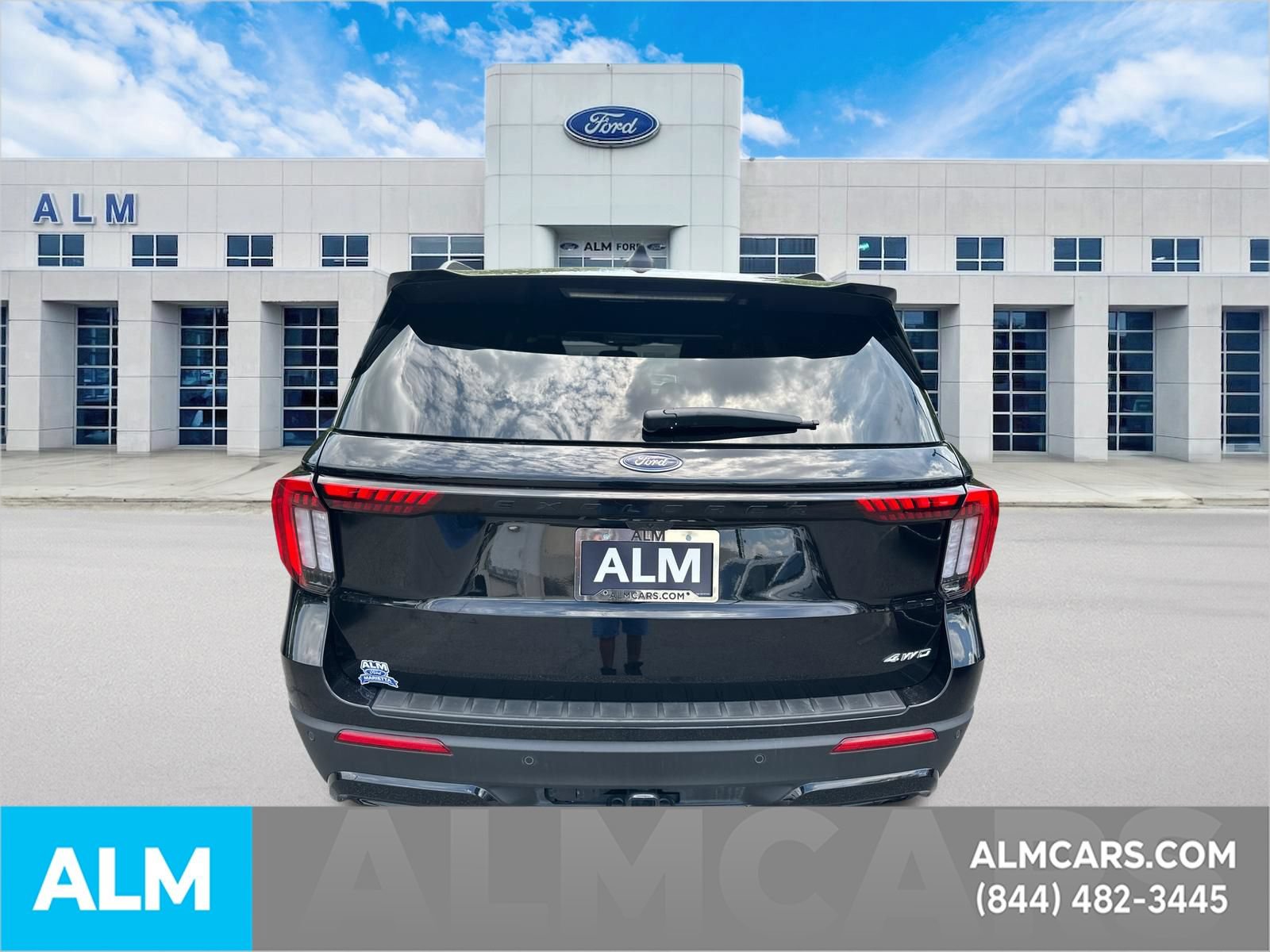 Used 2026 Ford Explorer ST-Line w/ ST-Line Street Pack AWD/4WD image 6